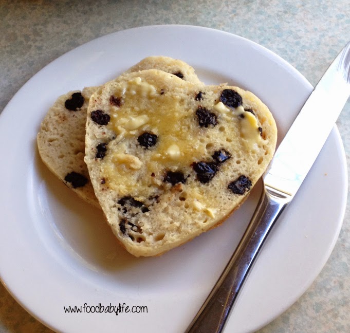 Blueberry English Muffins © www.foodbabylife.com