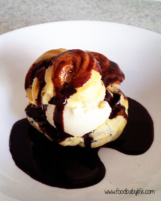 Profiteroles with Cinnamon Icecream and Chocolate Sauce © www.foodbabylife.com