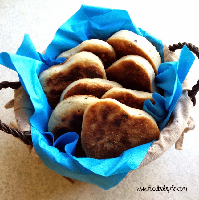 Blueberry English Muffins basket © www.foodbabylife.com